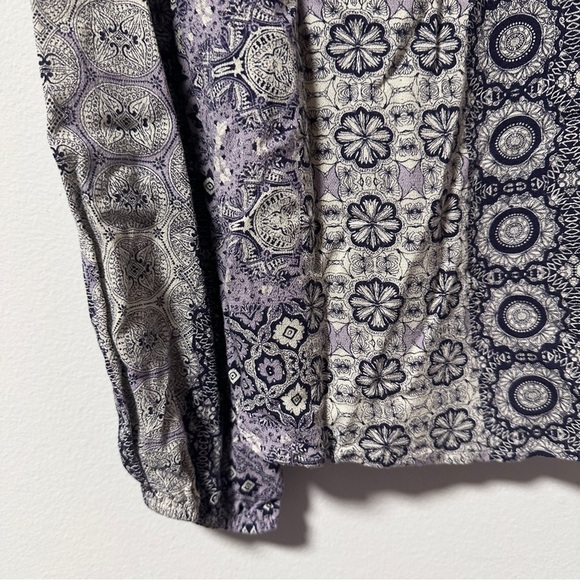 Mono B Purple White Boho Surplice Patterned Tie Up Top Women’s Size Medium - Picture 15 of 16